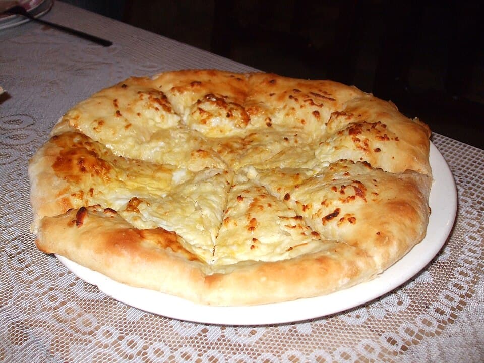 Megruli Khachapuri