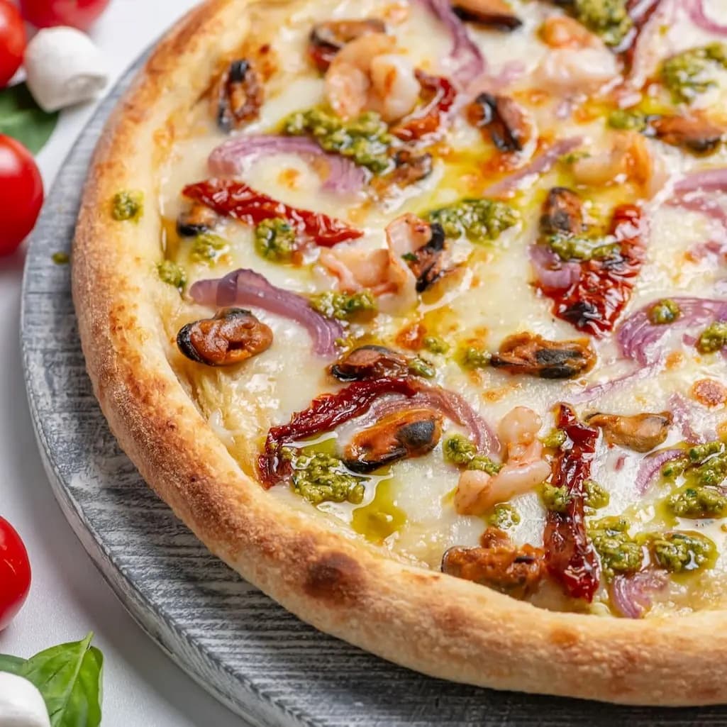 Pizza Di Mare with Mussels