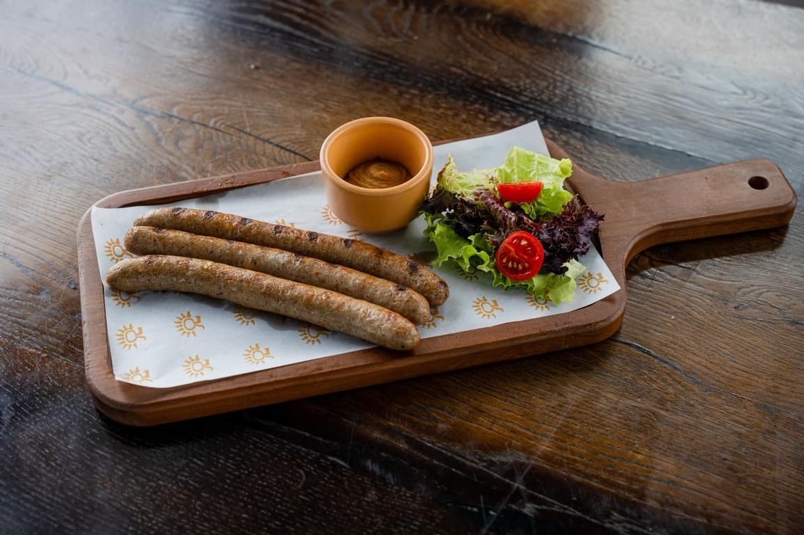 Venison Sausages, Cheddar and Sun-Dried Tomato