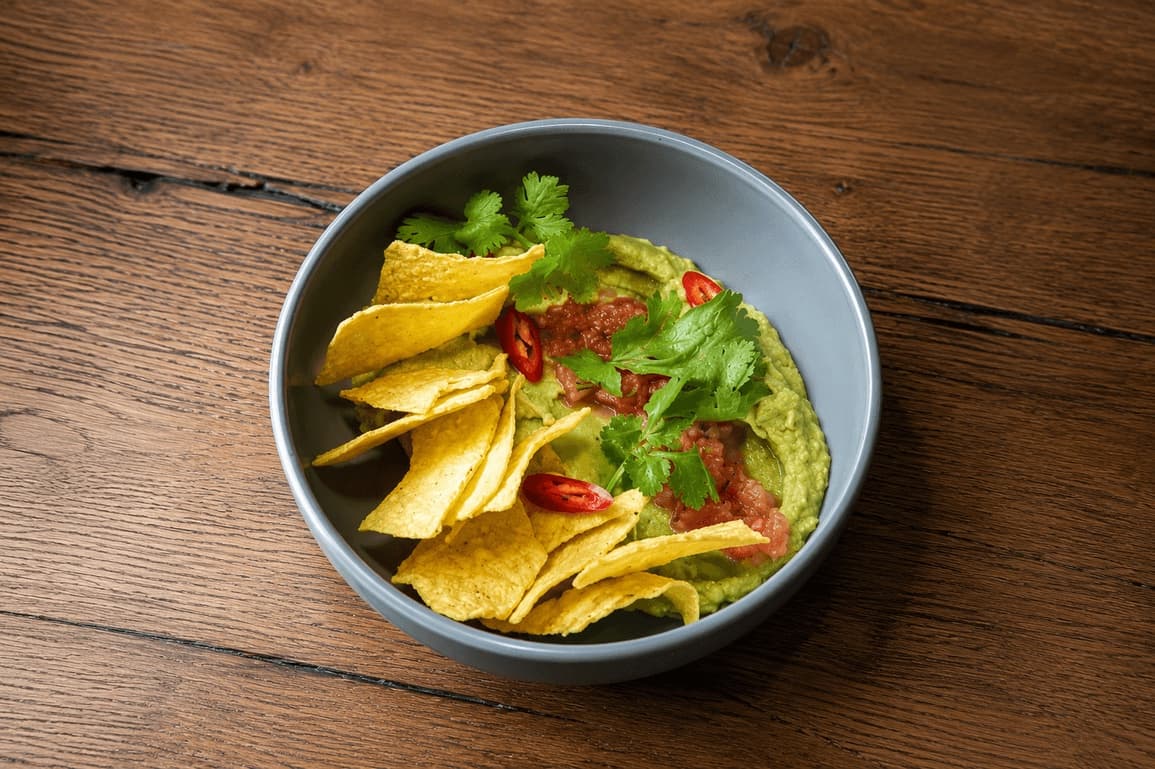 Guacamole with Corn Nachos
