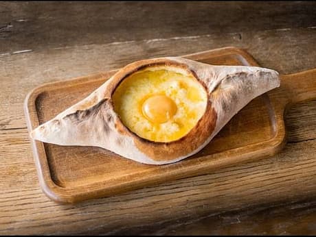 Adjaruli Khachapuri