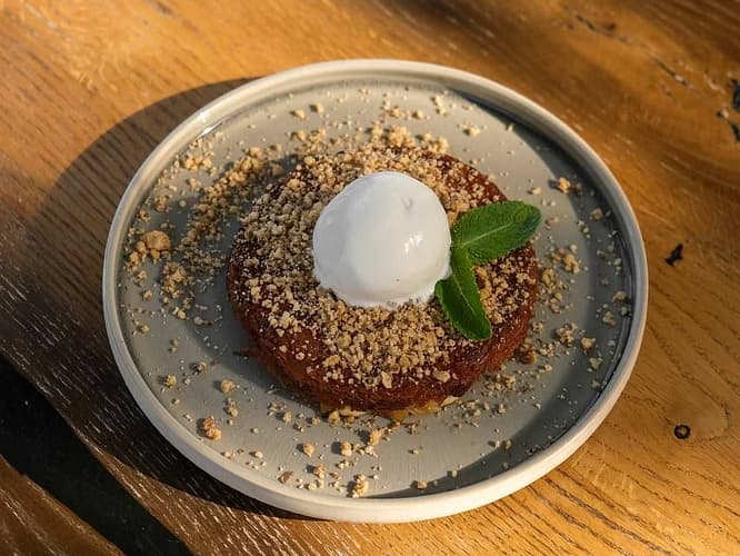 Knafeh with Ice Cream