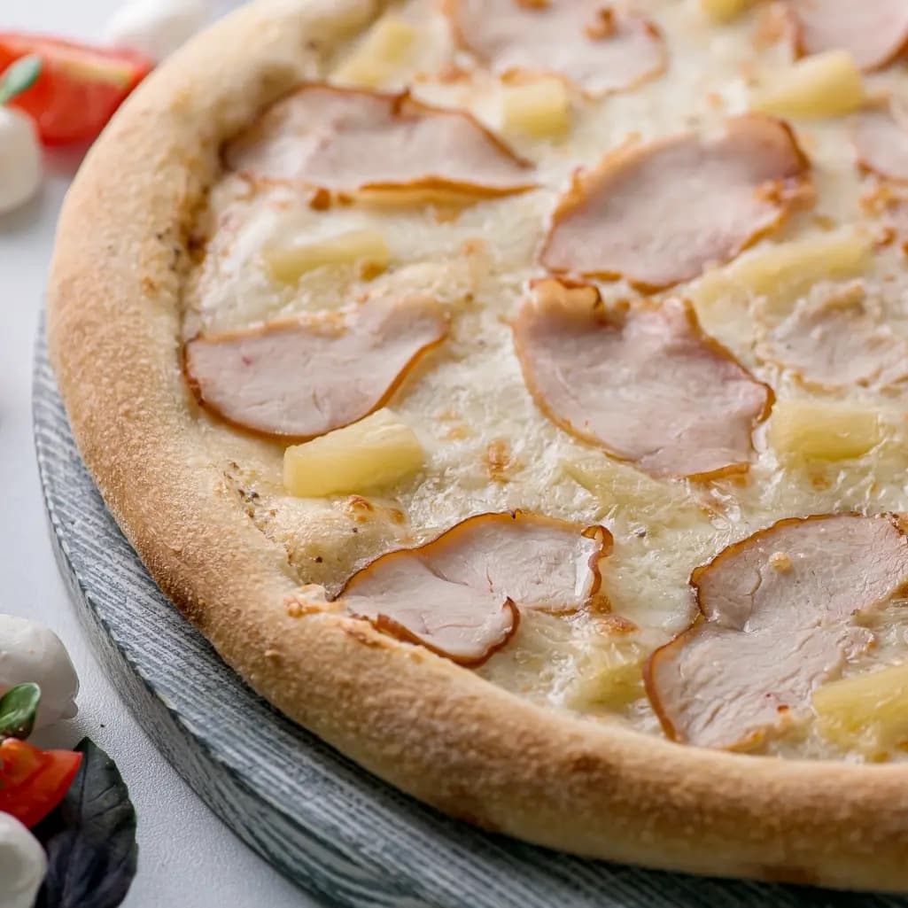 Pizza Hawaiian