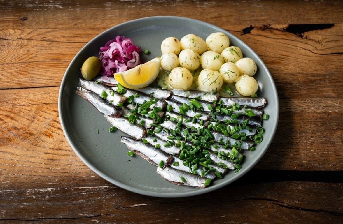 Salted Tyulka with Potatoes